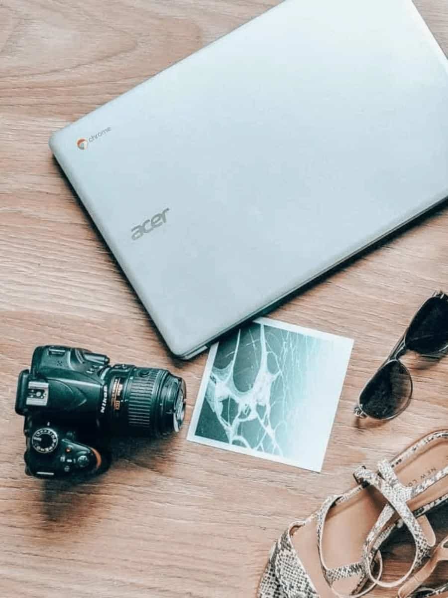 Packing your Long Haul Flight Essentials Stories
